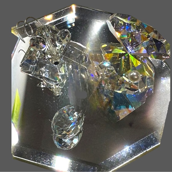 Other - Set of 3 Miniature Crystal Figurines on Display Mirror Plate